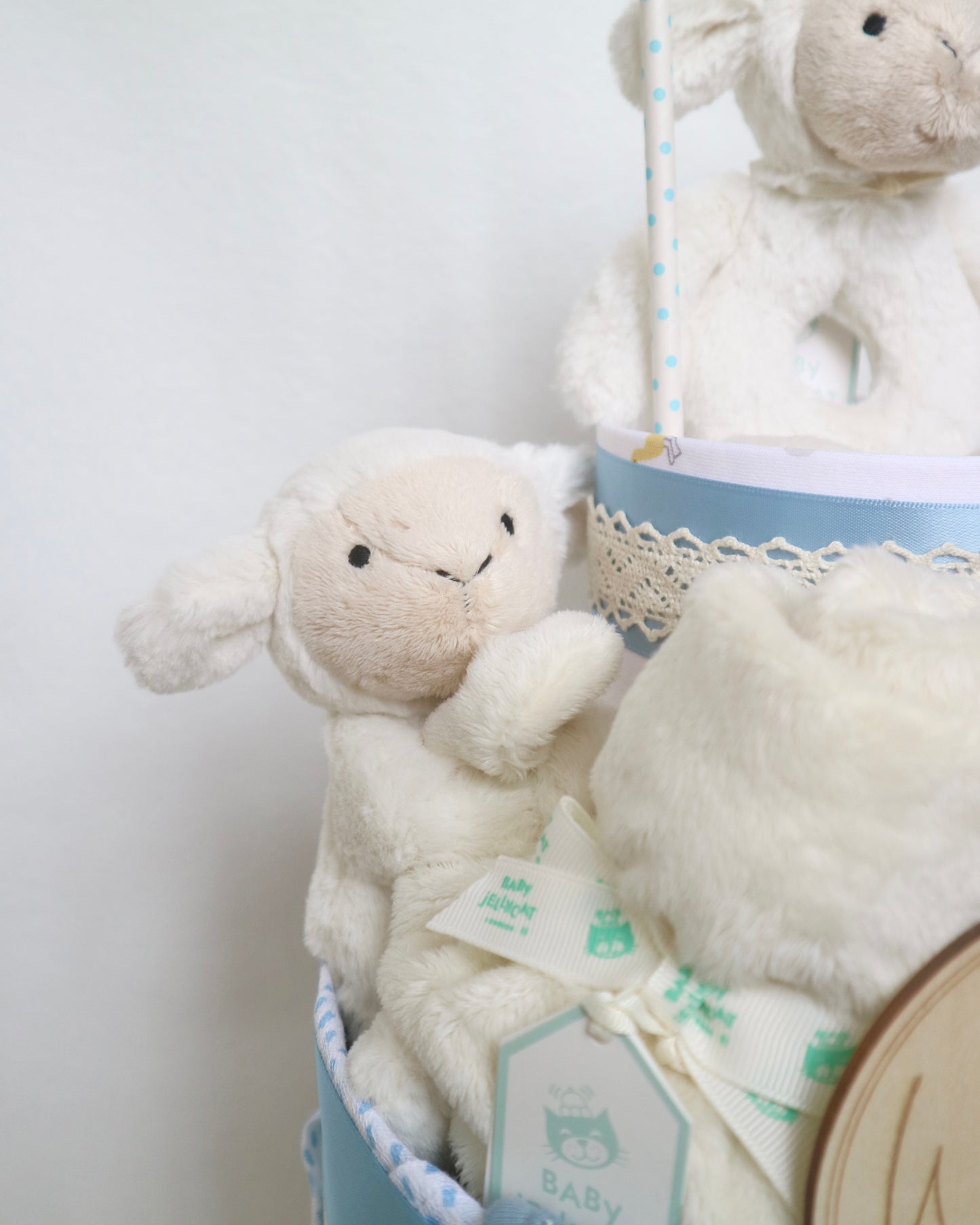 Jellycat羊咩咩雙層尿片蛋糕 Jellycat Little Lamb Two-Tier Diaper Cake