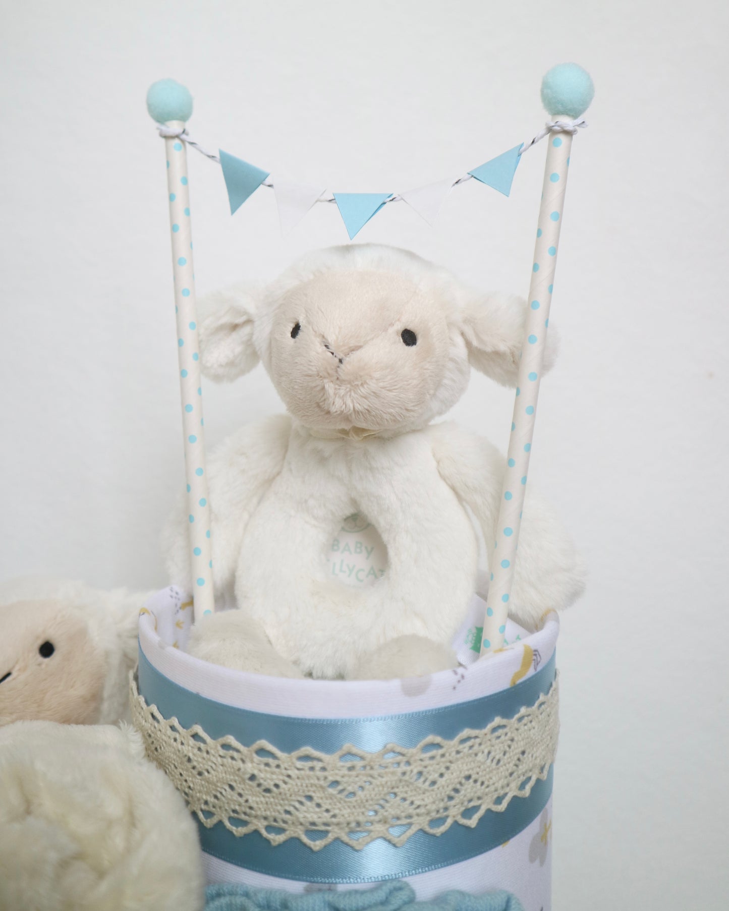 Jellycat羊咩咩雙層尿片蛋糕 Jellycat Little Lamb Two-Tier Diaper Cake