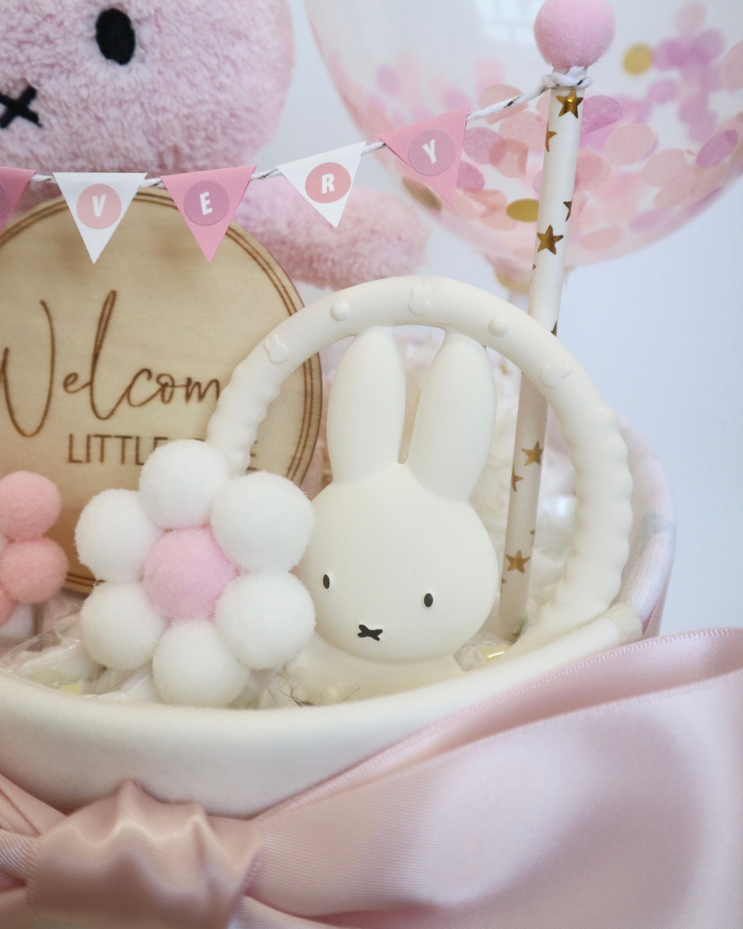 Miffy粉紅色單層尿片蛋糕 Pink Miffy One-Tier Diaper Cake