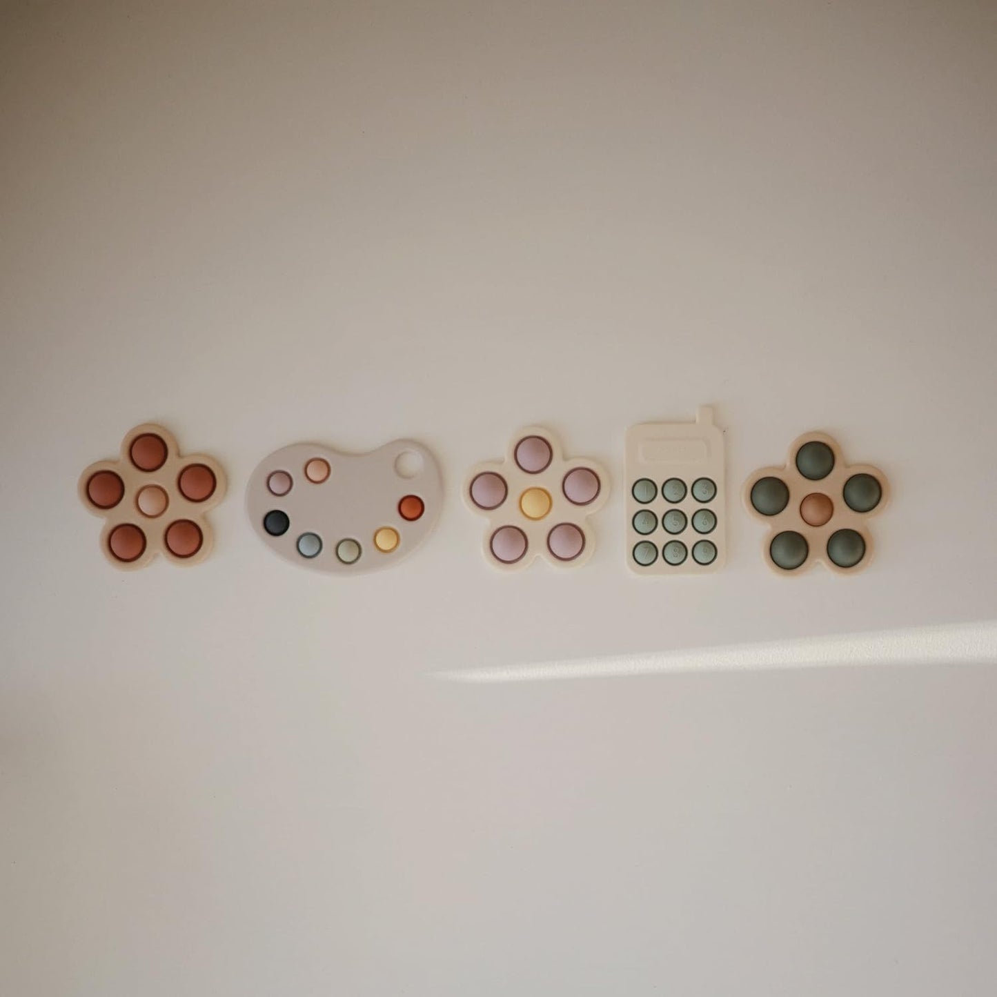 Mushie - 調色盤指壓玩具 Paint Palette Press Toy